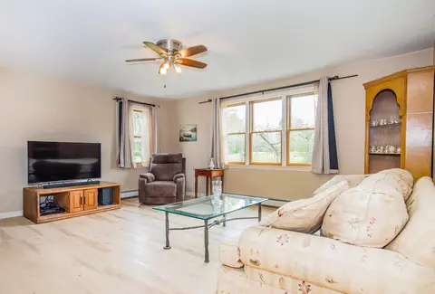 Living - 194 S Bingham St, Cornwall, VT 05753 photo 1 of 4