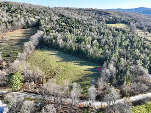 38 Zion Hill Rd, Topsham, VT 05076