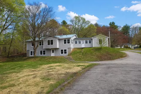 520 Pembroke St, Pembroke, NH 03275