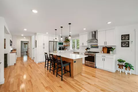 Kitchen - 17 Winding Brook Rd, Jericho, VT 05465 photo 4 of 7