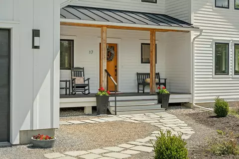 Exterior - 17 Winding Brook Rd, Jericho, VT 05465 photo 4 of 5