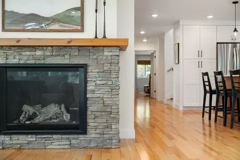 Entry Way - 17 Winding Brook Rd, Jericho, VT 05465 photo 5 of 10