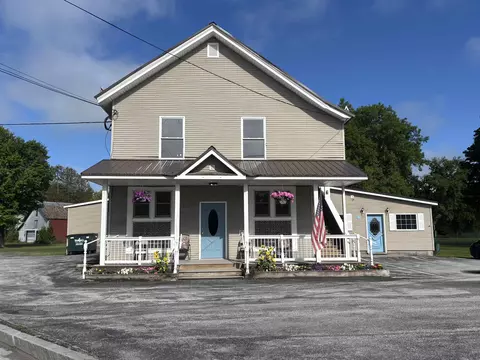 5 Gore Rd, Highgate, VT 05459