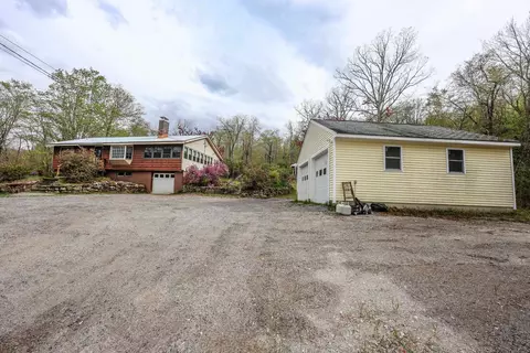 Exterior - 110 Everett Dam Rd, Dunbarton, NH 03046 photo 4 of 16