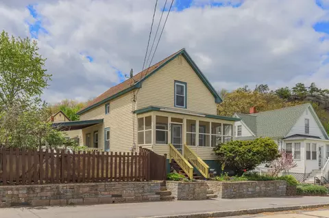 222 Laval St, Manchester, NH 03102