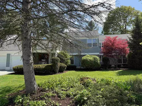 103 Jennings Brook Dr #103, Bennington, VT 05201