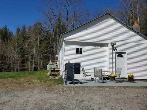 557 Fernwood Farms Rd, Canaan, NH 03741