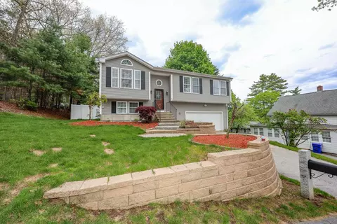 25 Stockholm St, Manchester, NH 03104