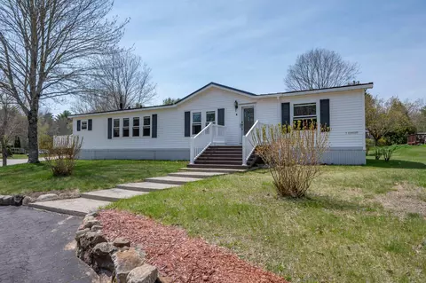 2 Kennedy St, Epsom, NH 03234