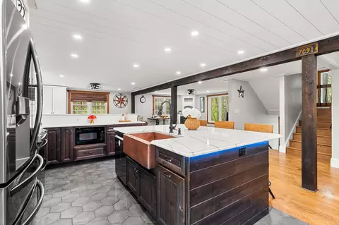 Kitchen - 32 Morrison Rd, Windham, NH 03087 photo 5 of 6