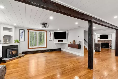 Living - 32 Morrison Rd, Windham, NH 03087 photo 2 of 2