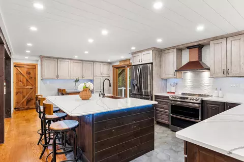 Kitchen - 32 Morrison Rd, Windham, NH 03087 photo 3 of 6