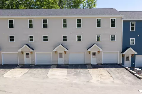 9 Lucy Ln, Peterborough, NH 03458