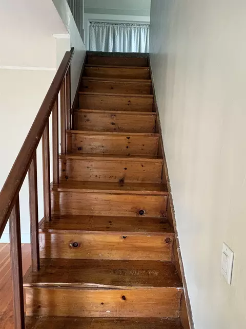 Entry Way - 80 St Laurent St, Epping, NH 03042 photo 1 of 2