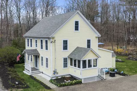 105 Brentwood Rd, Exeter, NH 03833