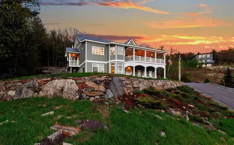 194 Chestnut Dr, Gilford, NH 03249