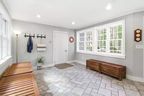 Entry Way - 3 Indian Trl, Exeter, NH 03833 photo 4 of 5