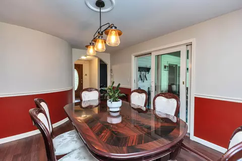 Dining - 6 Nancy Ln, Hooksett, NH 03106 photo 2 of 3