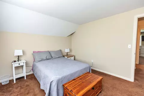 Bedroom - 6 Nancy Ln, Hooksett, NH 03106 photo 8 of 9