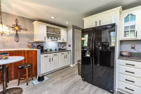 Kitchen - 6 Nancy Ln, Hooksett, NH 03106 photo 2 of 5