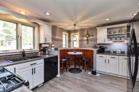 Kitchen - 6 Nancy Ln, Hooksett, NH 03106 photo 1 of 5