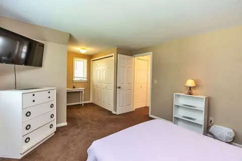 Bedroom - 6 Nancy Ln, Hooksett, NH 03106 photo 6 of 9