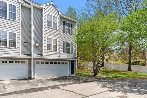 28 Andrew St, Manchester, NH 03104