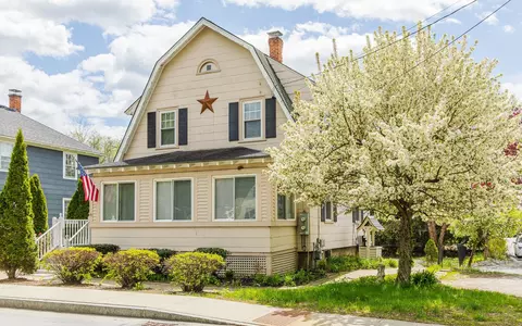47 Baker St, Keene, NH 03431