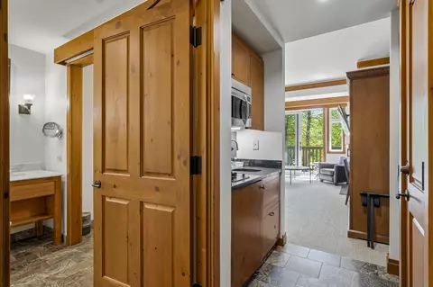 Entry Way - 7412 Mountain Rd #1206, Stowe, VT 05672 photo 1 of 2