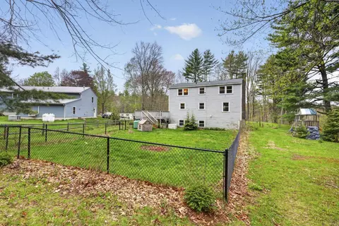 Exterior - 172 Warner Hill Rd, Derry, NH 03038 photo 9 of 11