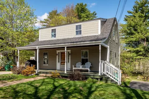 21 Dodge St, Rochester, NH 03867