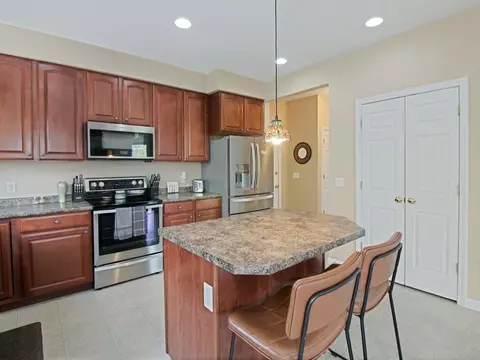 Kitchen - 129 Allen Dr, Milton, VT 05468 photo 5 of 6