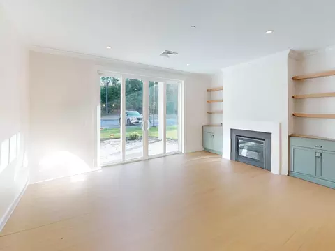 Living - 1 Longview Dr #103, Atkinson, NH 03811 photo 3 of 4