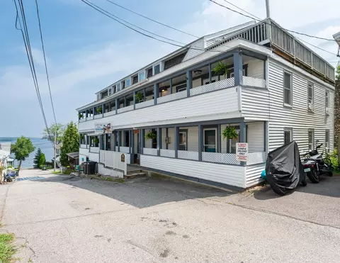 7 Baker Ave #6, Laconia, NH 03246