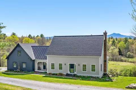 400 Loomis Highlands Rd, Waterbury, VT 05677