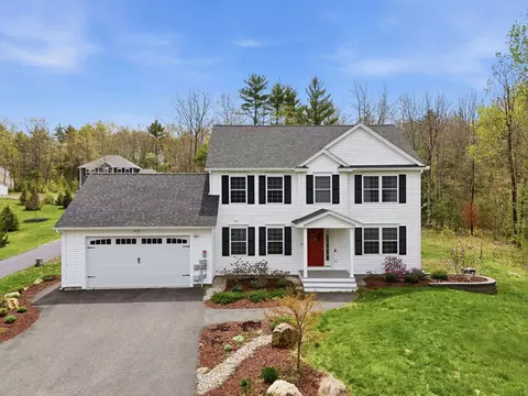 12 Sandybrook Dr, Raymond, NH 03077