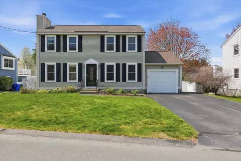 73 Megan Dr, Manchester, NH 03109