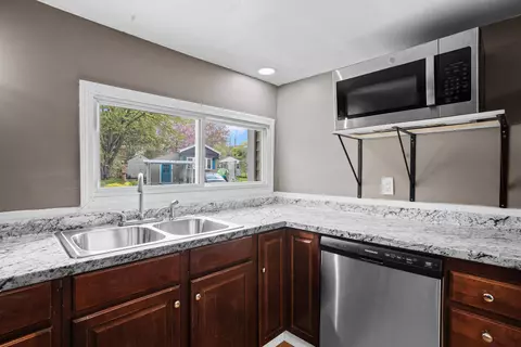 8 Dart St, Hooksett, NH 03106 photo 23