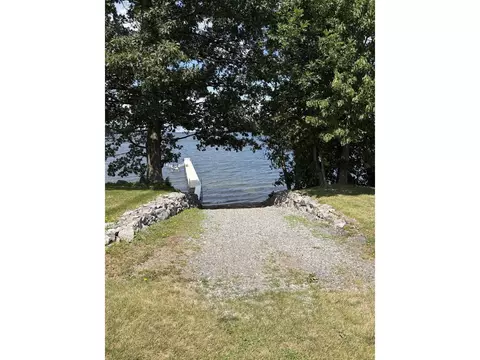 Exterior - 49 Hill Rd, South Hero, VT 05486 photo 5 of 8