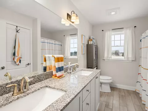 Bath - 49 Hill Rd, South Hero, VT 05486 photo 3 of 5