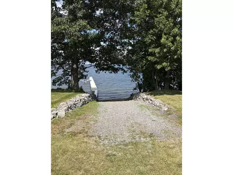 Exterior - 49 Hill Rd, South Hero, VT 05486 photo 6 of 9