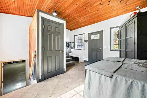 Entry Way - 20 Mt Carter Dr, Gorham, NH 03581 photo 4 of 4