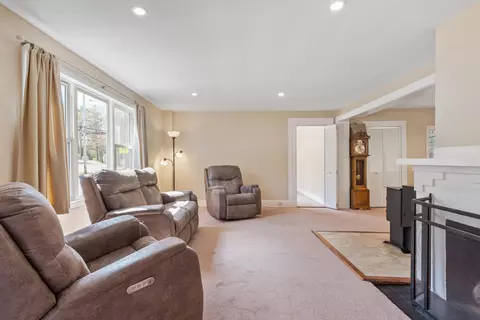 Other - 71 Linden St, Exeter, NH 03833 photo 2 of 5