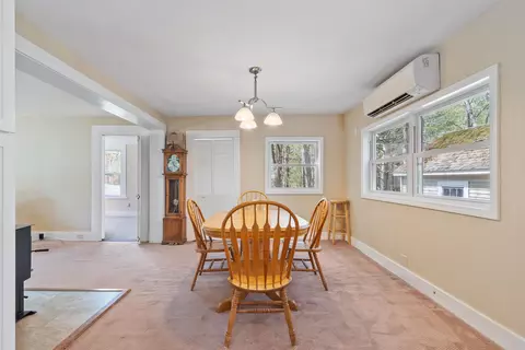 Dining - 71 Linden St, Exeter, NH 03833 photo 1 of 2