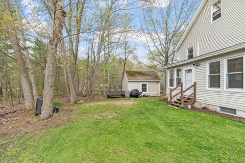 Exterior - 71 Linden St, Exeter, NH 03833 photo 5 of 11