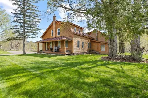 198 River Rd, Underhill, VT 05489