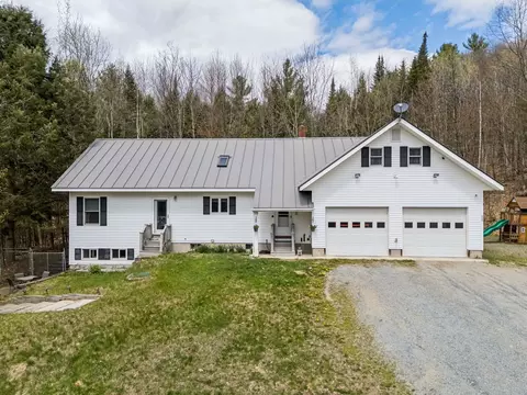 296 Creamery Rd, Ryegate, VT 05046