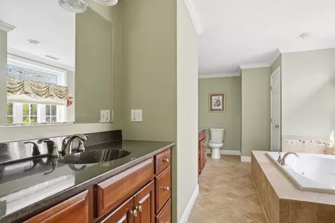 Bath - 5 Duston Rd, Windham, NH 03087 photo 2 of 4
