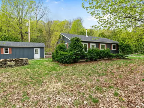 1593 North Rd, Hinesburg, VT 05461