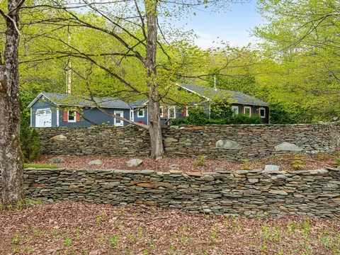 1593 North Rd, Hinesburg, VT 05461